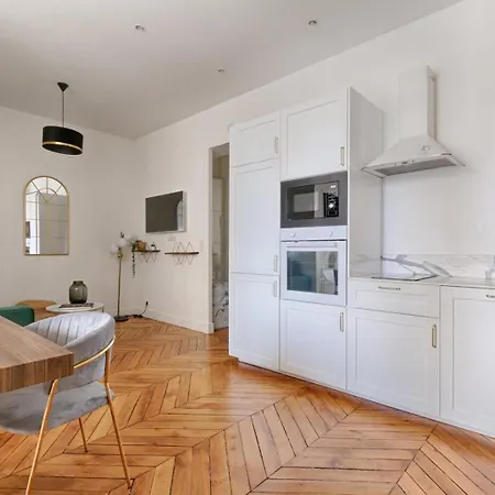 Cardinet - Chic & Near Parc Monceau 8p Apartment