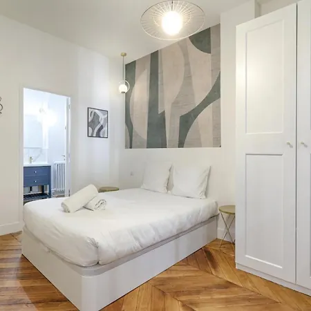 Cardinet - Chic & Near Parc Monceau 8p Apartment *