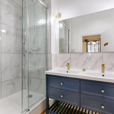 Cardinet - Chic & Near Parc Monceau 8p * Paris